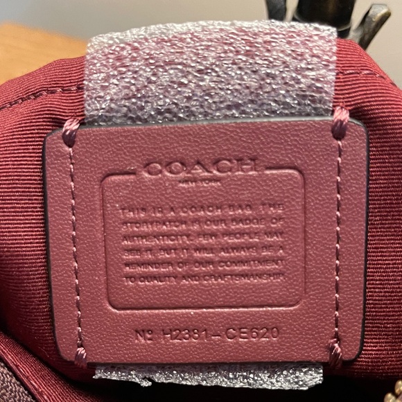 NWOT has Coach Oxblood Red Payton Hobo Signature Canvas - Picture 2 of 6